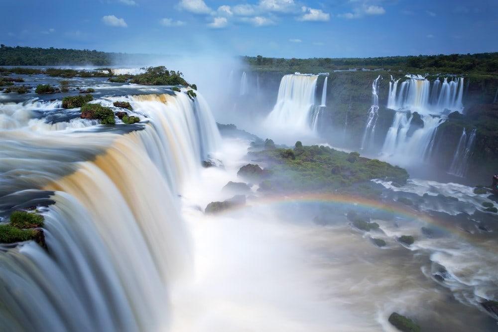 Top 15 Most Amazing Waterfalls On Earth