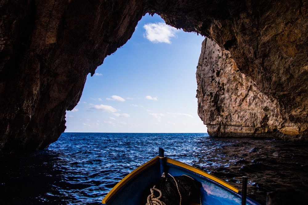 Things you should do in Italy Row inside Blue Grotto