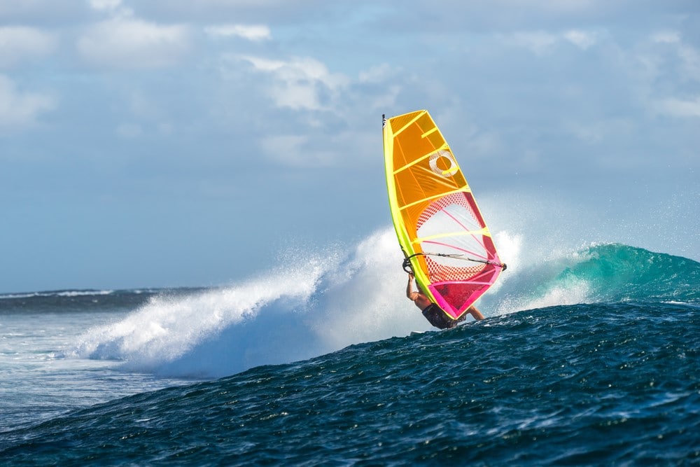 Activities and attractions on the Maldives Windsurfing