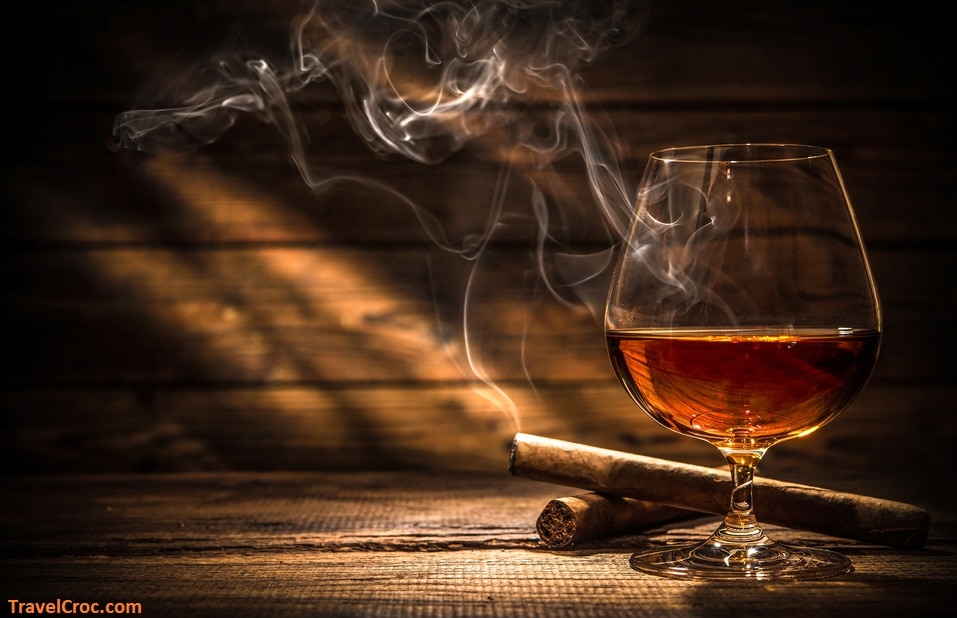 Glass of Wiskey and Cigar - Things to Do in Joplin Mo for couples