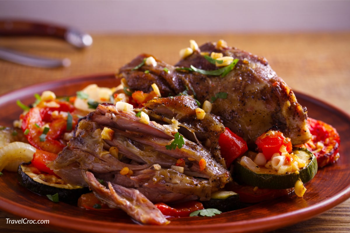 Slow cooker lamb with tomatoes, zucchini, eggplant, onion and garlic