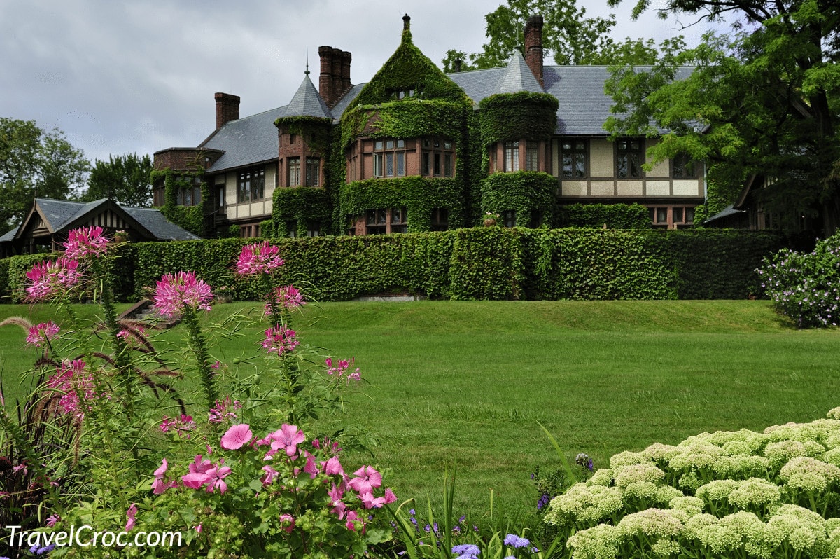 former gilded age mansion, now luxurious hotel in Lenox Ma