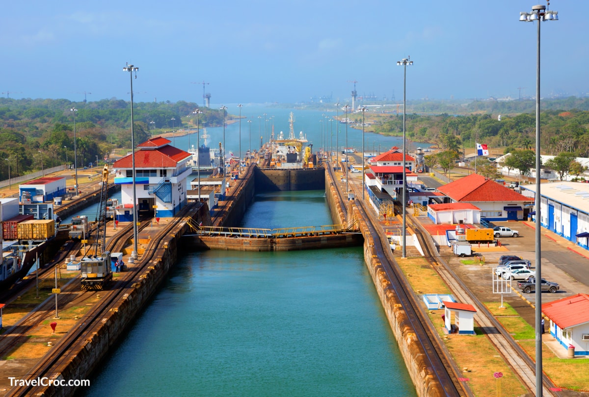 The second lock of the Panama canal from the Pacific ocean.