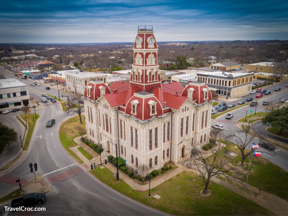 Aerial view of Weatherford Texas courthouse