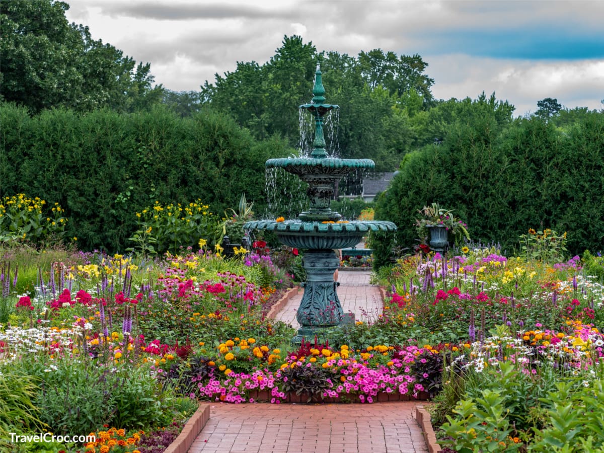 Things to do in Weatherford tx - visit the Chandor Gardens