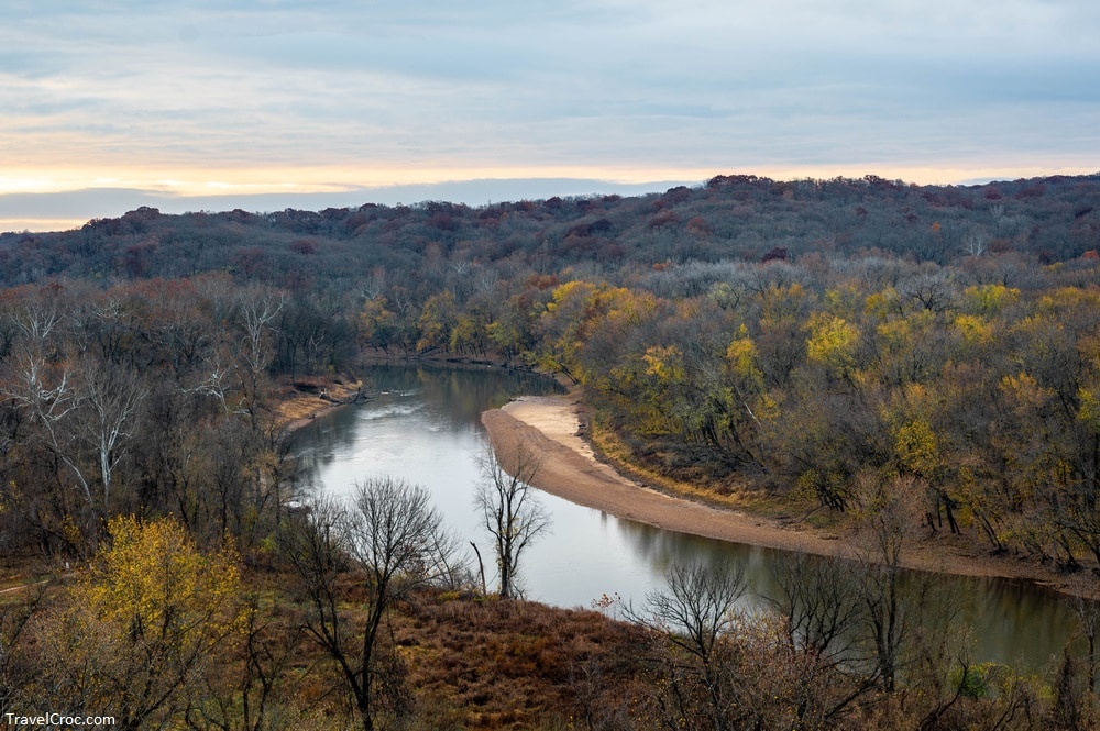 View from the top of the bluffs at Castlewood State Park in Missouri. Best Hiking in Missouri. River Scene Trail Loop