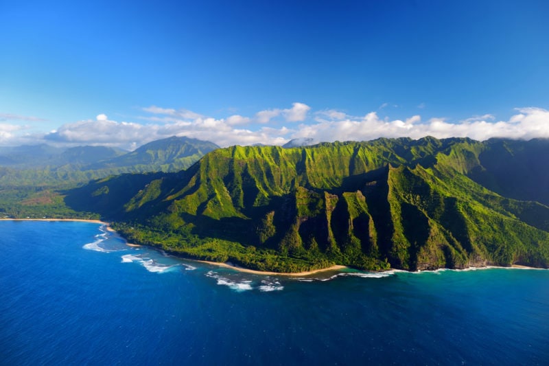 Beautiful aerial view of spectacular Na Pali coast, Kauai, Hawaii - Are there snakes in Kauai?