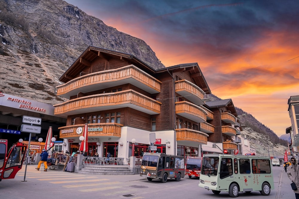 Zermatt,,Switzerland.,March,15,,2022.,Buses,Moving,On,Road,By